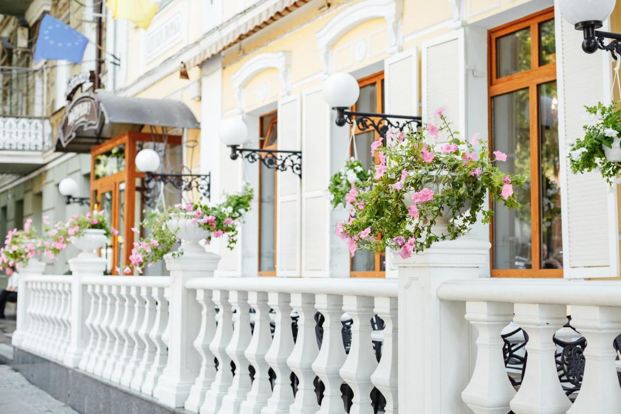 Residence Odesskij Dvorik Odesa Exterior foto